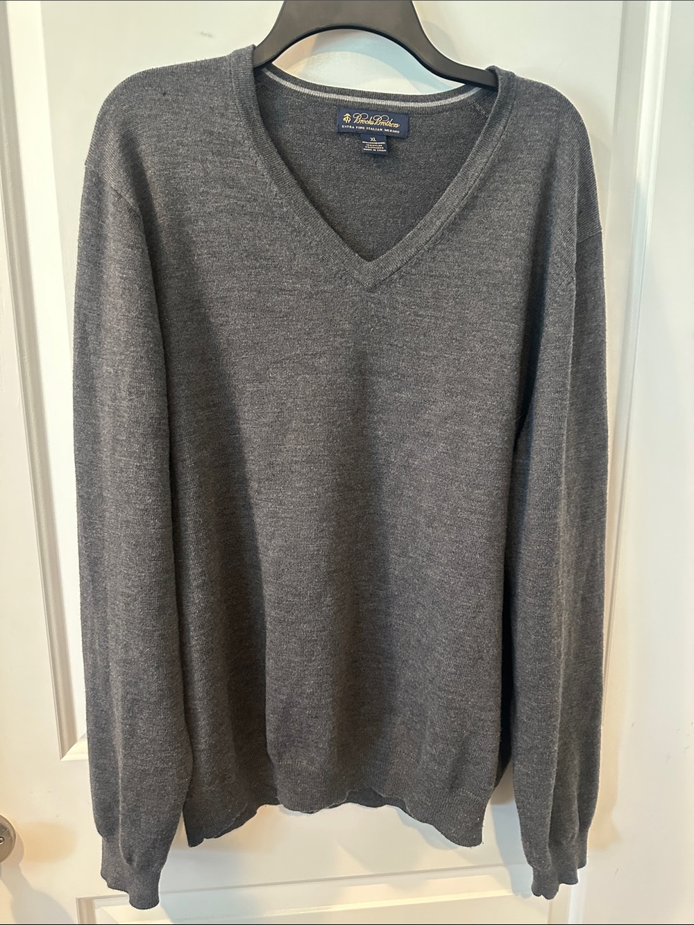 Brooks Brothers Men's V-Neck Sweater in Charcoal Gray